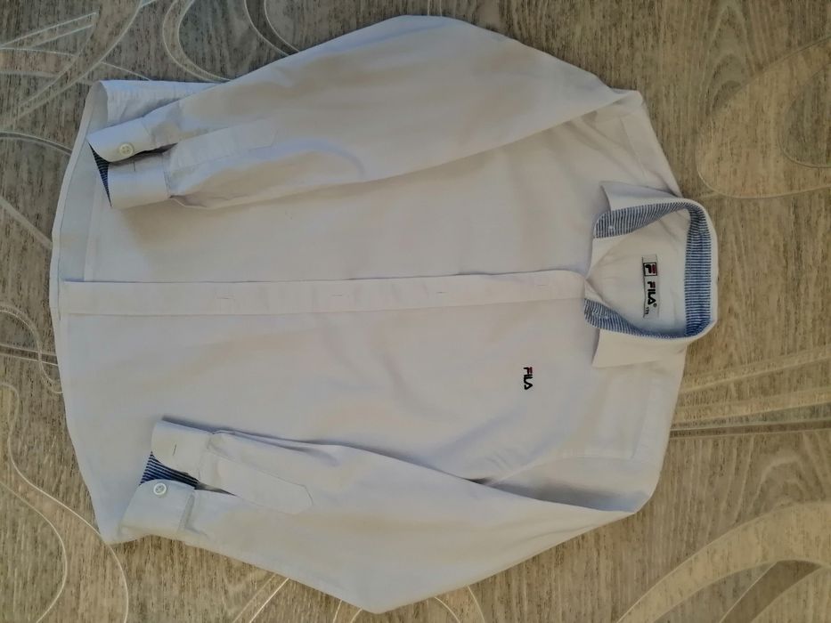 Продам школьную одежду