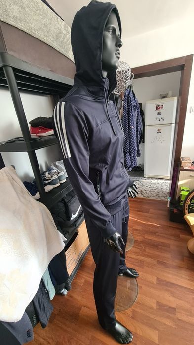 Trening uri (noi) - 100ron/set bluza+pantaloni!