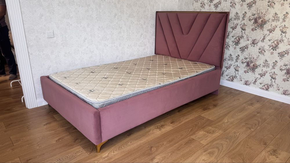 Продаю кроватки для принцесс