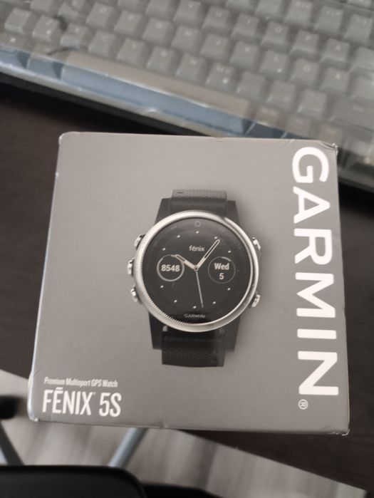 Garmin fenix 5s смарт часовник