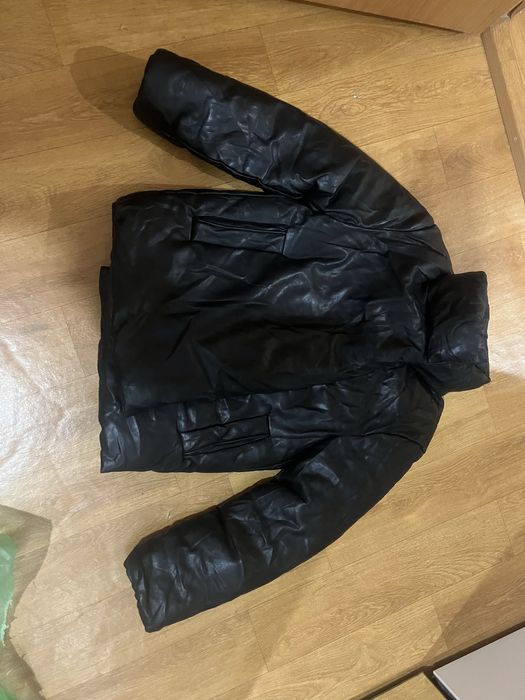 Продам две кофты остальное в подарок