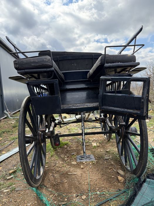 Файтон „Холандка“ – автентичен стил, отлично състояние