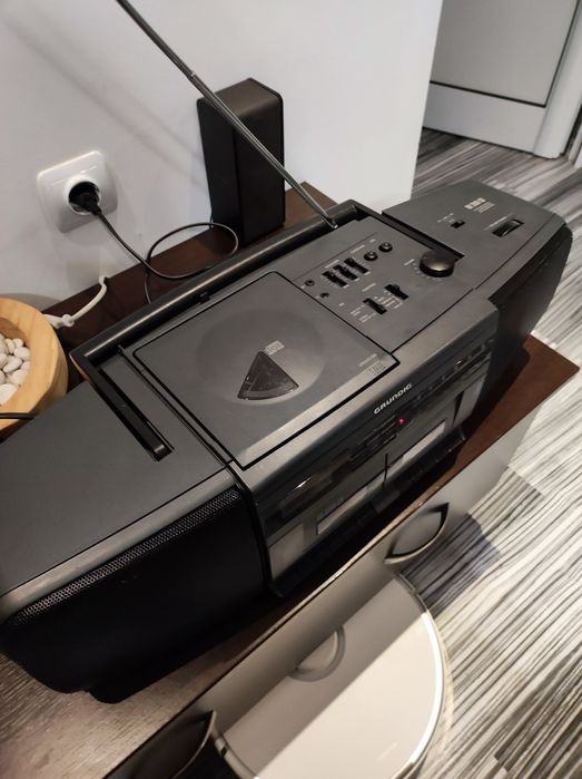 Радиокасетофон GRUNDIG