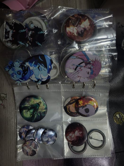 Значки, брелки, карточки