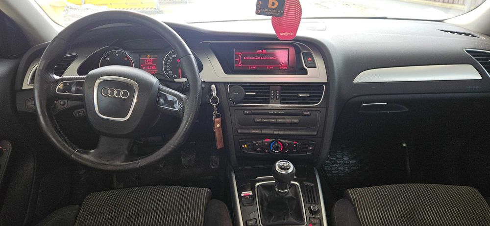 Disponibil audi a4 b8