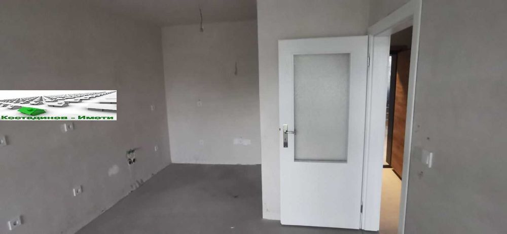 Продава се Двустаен апартамент в Пловдив, Кършияка - 70 кв.м за 1800 €/кв.м - Снимка #3