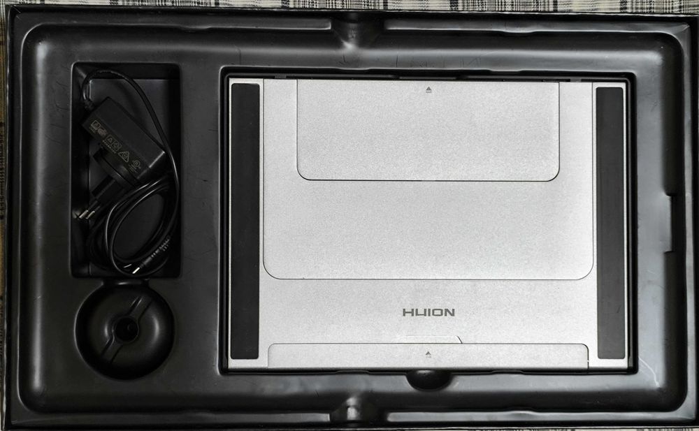 Графичен дисплей таблет HUION Kamvas Pro 16 GT-156