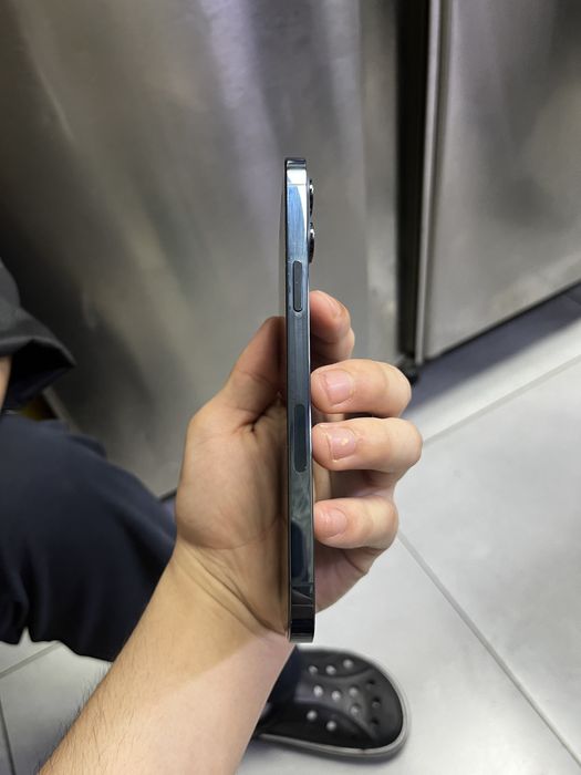 Продам iPhone 12 pro max