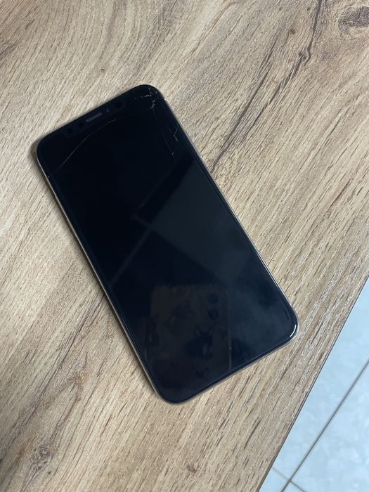 Продаю Iphone x 64gb