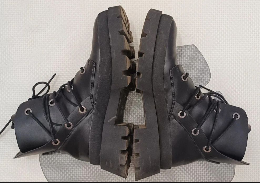 Bocanci Reserved, Nr 37, branț 24 cm