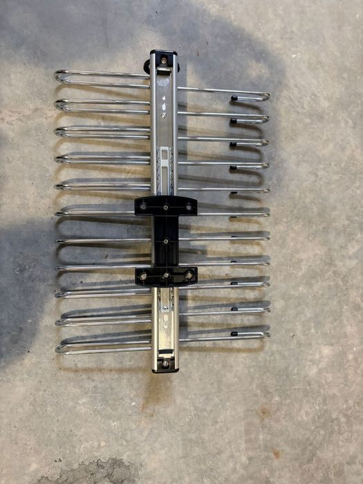 Изтеглящ механизъм за панталони