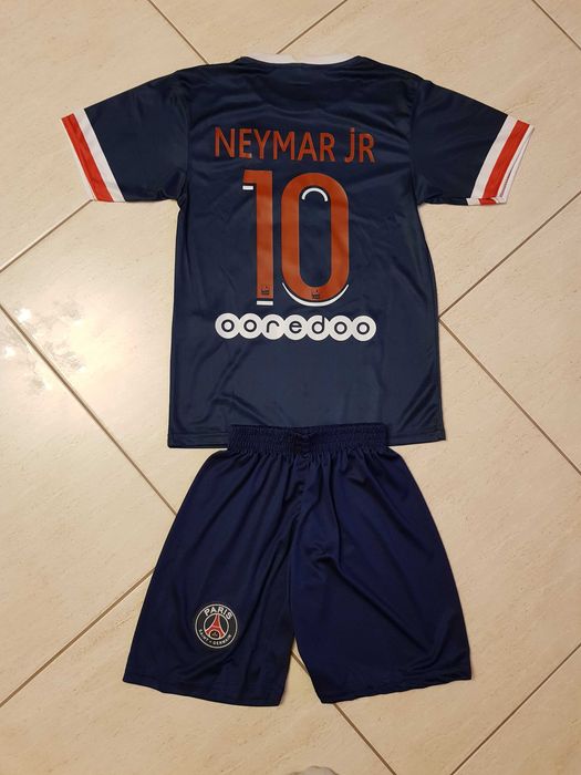 Титулярен Екип Салах Ливърпул + Чорапи 53.99лв Промо  с топка 59.99лв