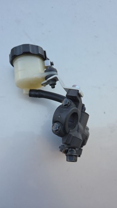 Предна спирачна помпа за honda cbr