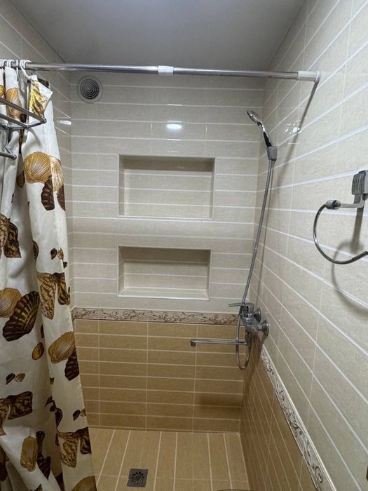 2 в4/3/4 77 серия, Нукусская, Посольство России