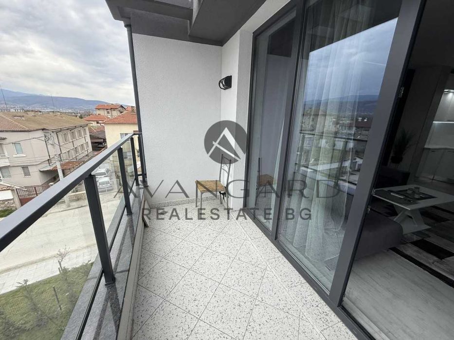 оф.25415 Двустаен обзаведен/ Коматево