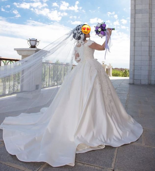 Продам свадебный платье пышное