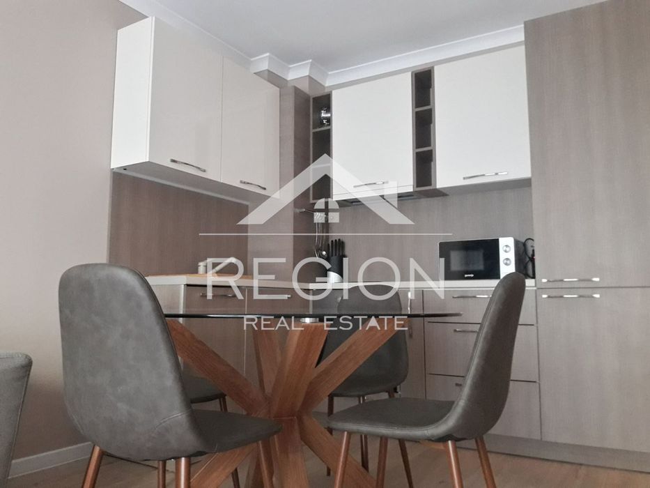 Дава се под наем Двустаен апартамент в Варна, Център - 55 кв.м за 80 € - Снимка #9