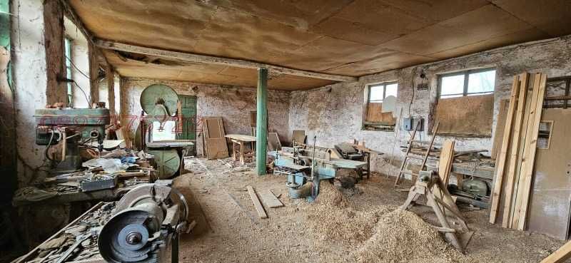 Продава се Промишлена сграда в Варна, Възраждане 1 - 256 кв.м за 157 €/кв.м - Снимка #4