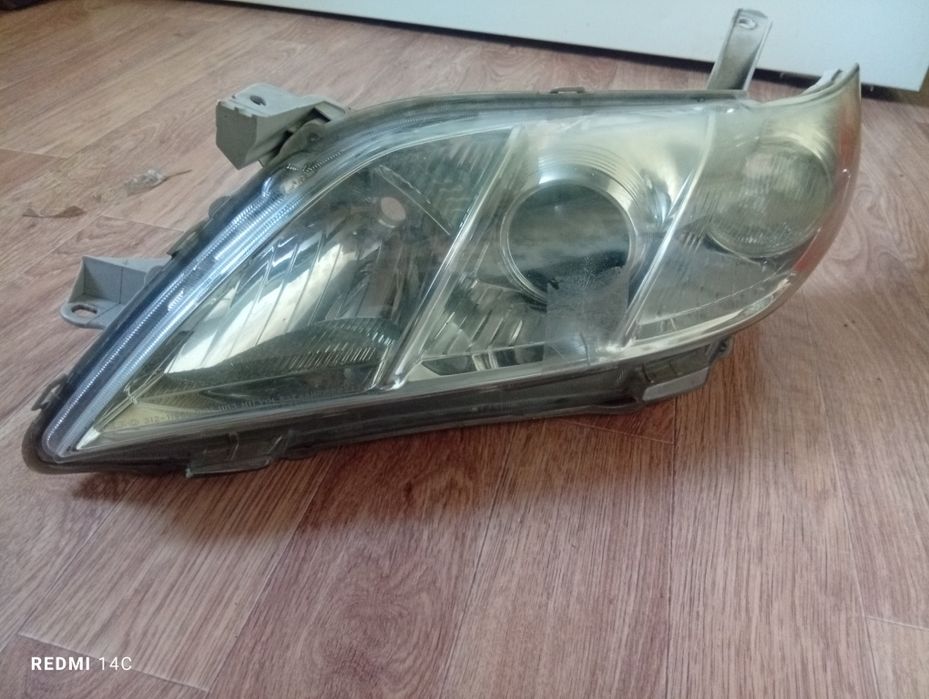 Левая фара ,Камри 40