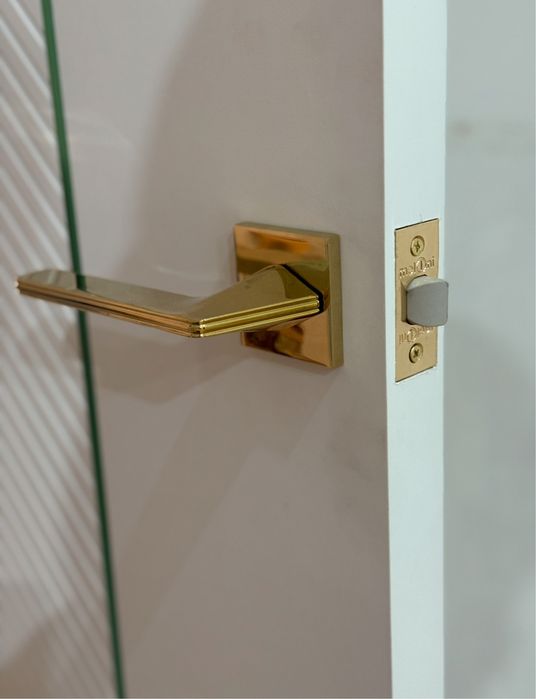 Плотник. Профессиональная установка дверей