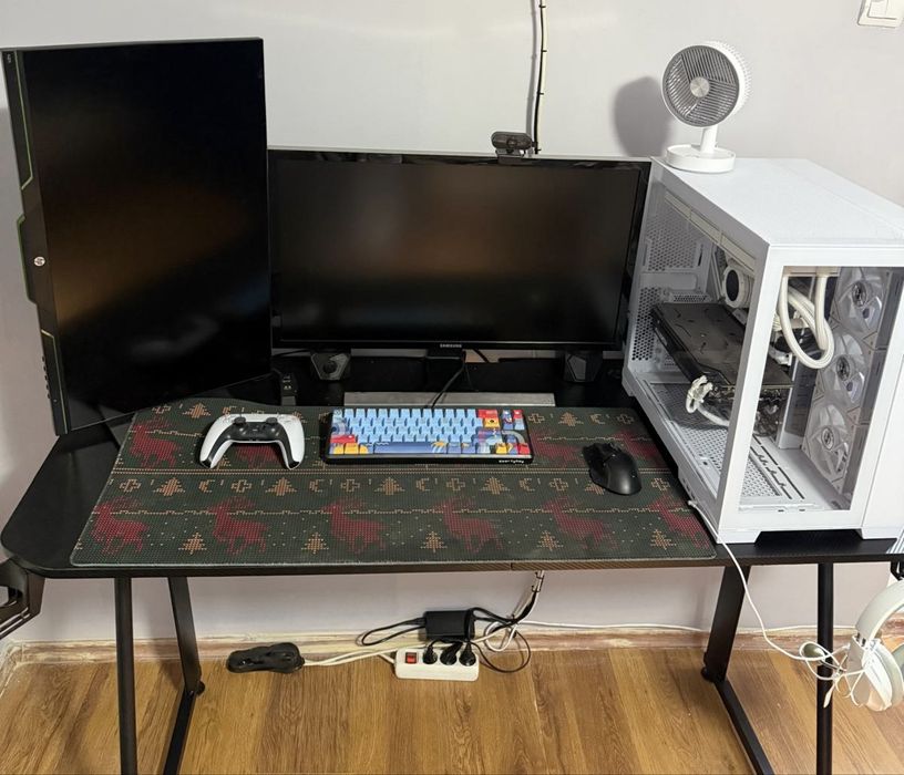 Vand Sistem Pc Gaming White-Optional monitor Samsung 4K
