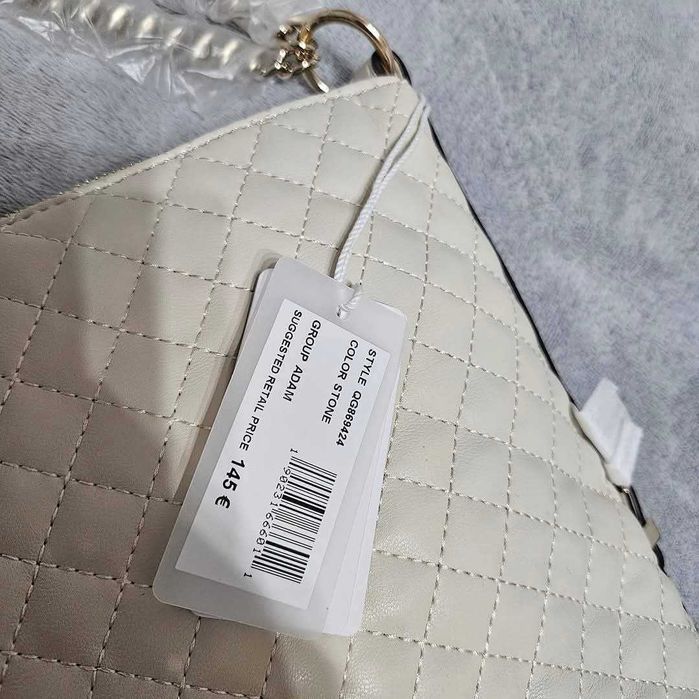 Дамска чанта Guess