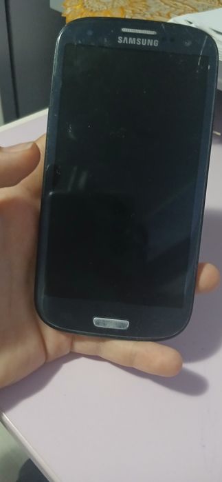 Vând telefon samsung s3 si yomi orange pentru piese