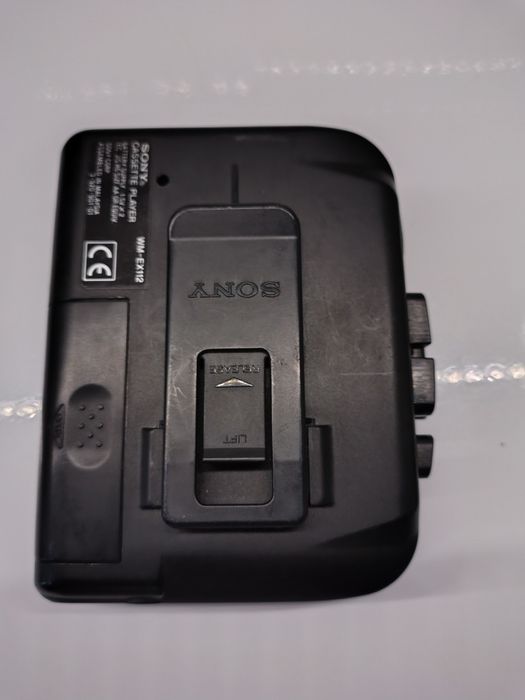 Walkman SONY model WM-EX 112