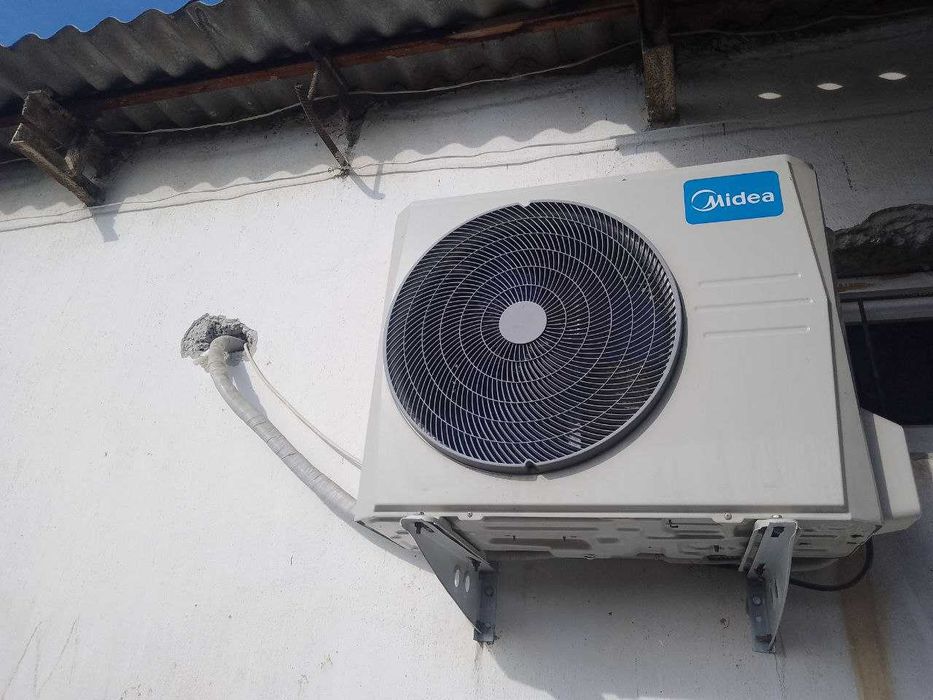 Midea 24 lik ideal holatda ishlab turgan joyida arzon , aybi yo'q