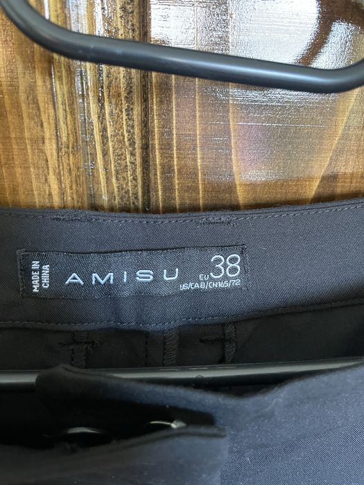 Pantaloni dama cu buzunare