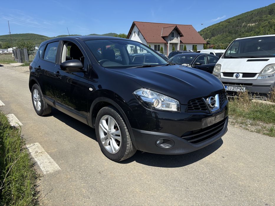 Dezmembrez Nissan Qashqai 1.5 dci 110 cp FCSJ10