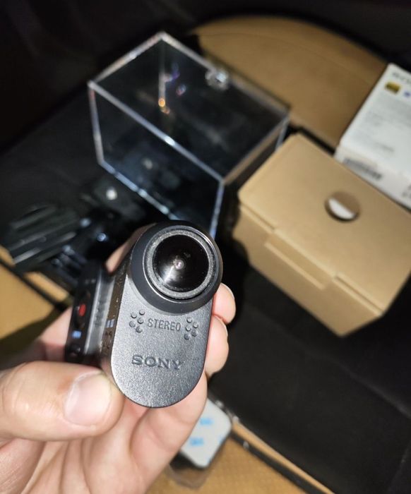 Продам экшн-камеру sony hdr-s20