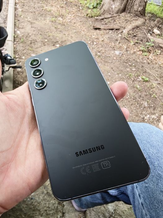 Samsung s23+ 8/256