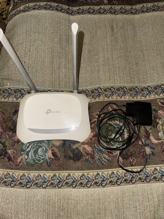 Роутер двухантенный