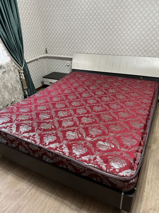 Продам матрас 210/160