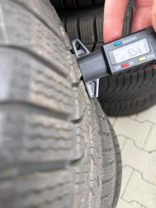 225 45 r19 Goodride iarna