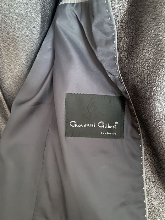 Продам брючный костюм 10 000