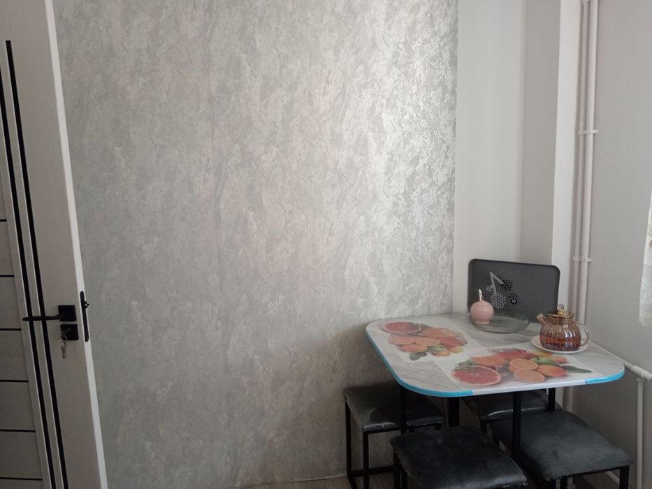 Сдается 2х комнатная квартира с Обстоновкой город в Алмалыке