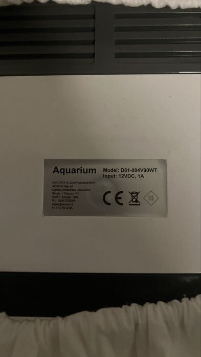 Аквариум PawHut D61-004V90WT - 13L в добро сьстояние.