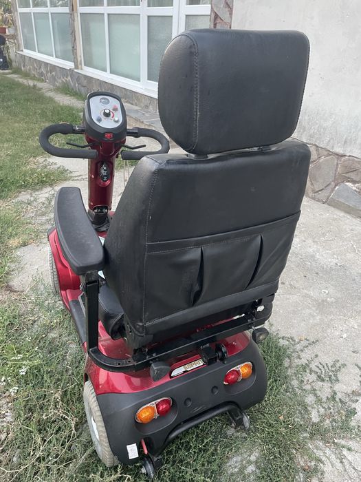 Carucior persoane cu dizabilitati