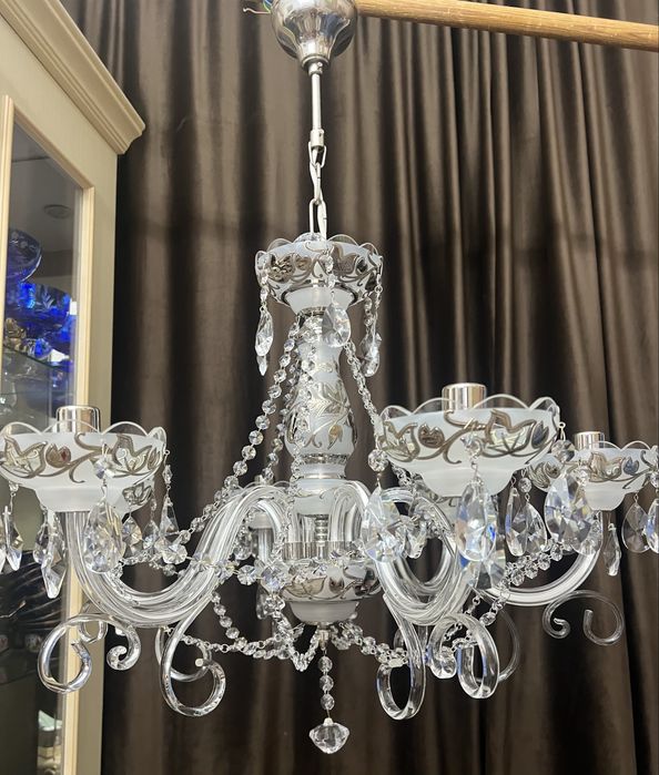 Люстры хрустальные. Чехия в отличном состояниии