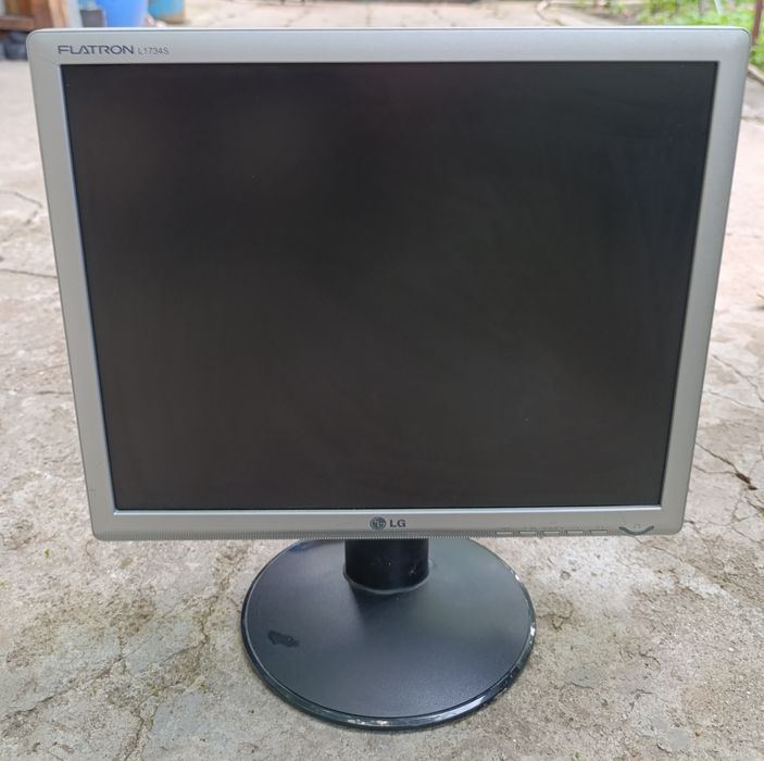 Монитор LG 17inch