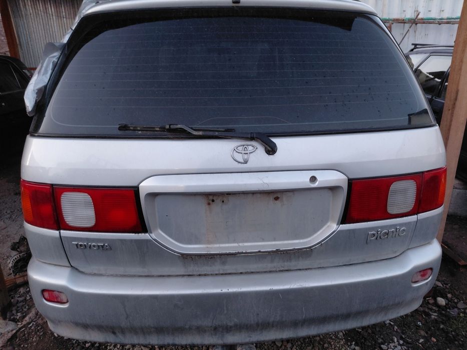 Тойота Пикник 1998г