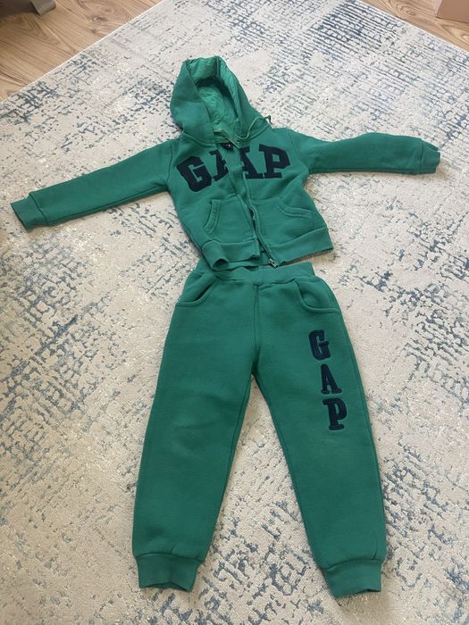 Детский спортивный костюм