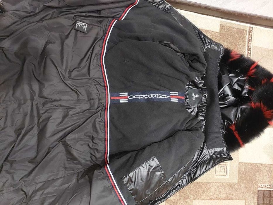 Продам зимнюю куртку на девочку