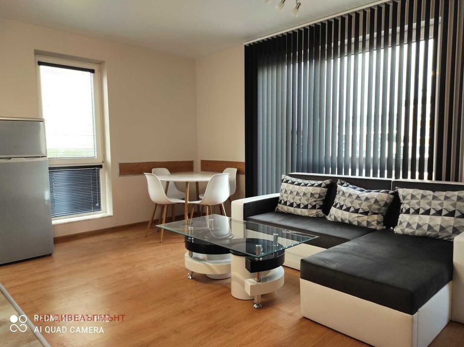 Дава се под наем Тристаен апартамент в София, Връбница 1 - 82 кв.м за 648.21 € - Снимка #1