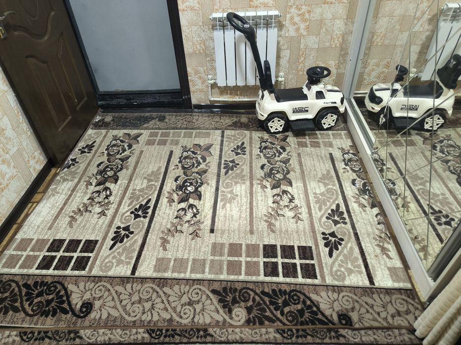 Balkon kuxnya prixoshka uchun gilam