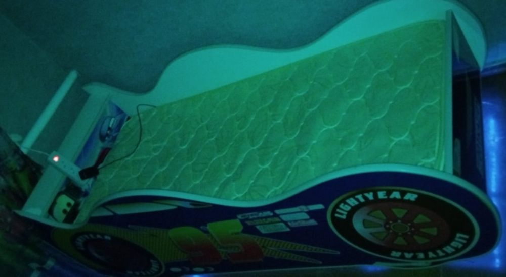 Продам кровать для мальчика