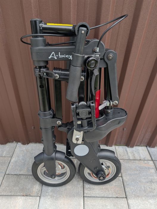 A-bike, bicicleta pliabila ultraușoară, noua!