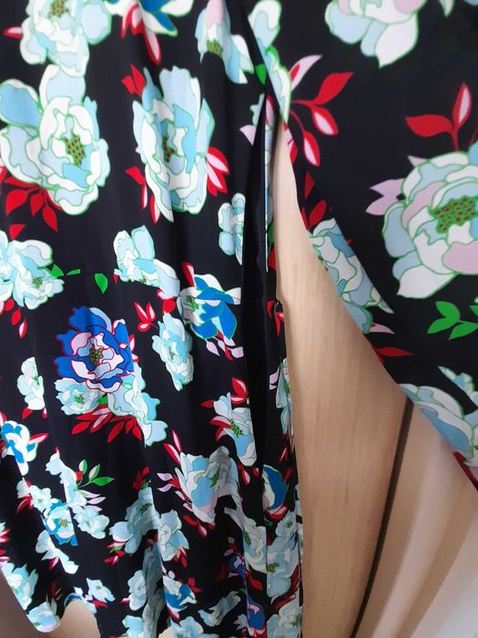 S.oliver! Жестока рокля-чисто нова